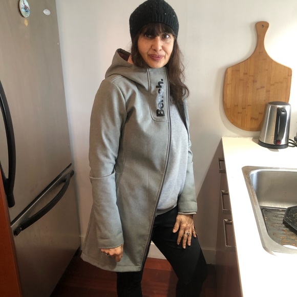 Bench light jacket with hood - Picture 7 of 7